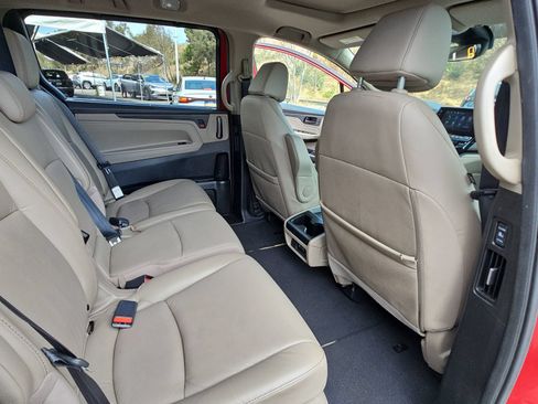 Used 2022 Honda Odyssey EX-L image 11