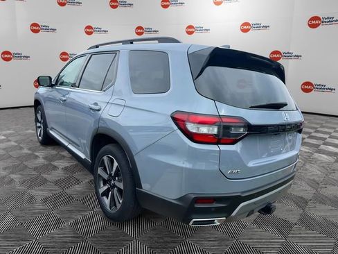 Used 2023 Honda Pilot Elite image 2