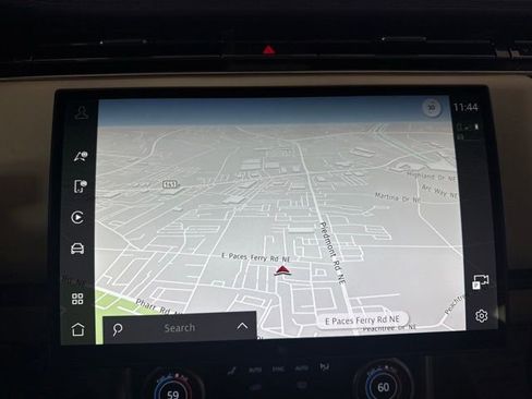 Used 2023 Land Rover Range Rover SE image 32