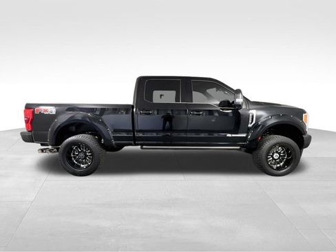 Used 2017 Ford F350 Platinum w/ Platinum Ultimate Package AWD/4WD image 21