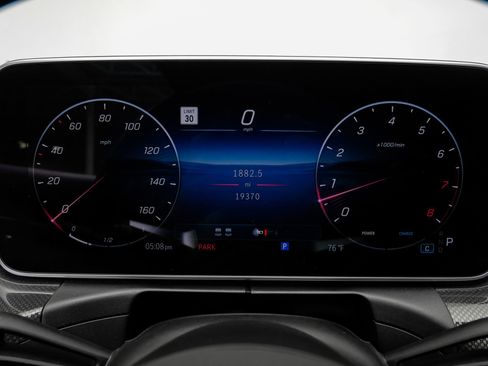 Used 2024 Mercedes-Benz CLE 300 4MATIC Coupe image 20