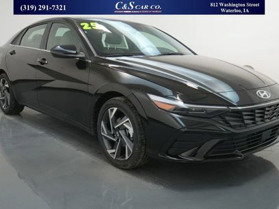 Used 2025 Hyundai Elantra Limited