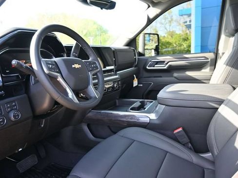 New 2026 Chevrolet Silverado 2500 LTZ w/ Z71 Chrome Sport Edition AWD/4WD image 16