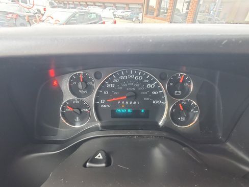 Used 2019 Chevrolet Express 2500 image 10