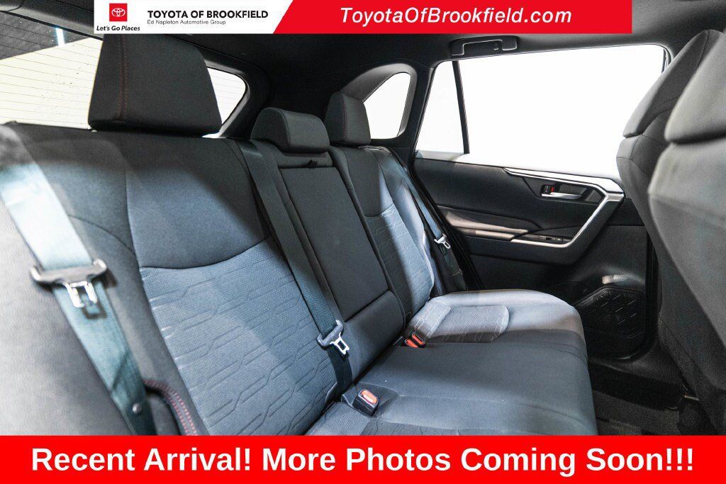 Used 2024 Toyota RAV4 SE w/ Weather & Moonroof Package AWD/4WD image 32