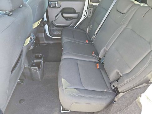 Used 2021 Jeep Wrangler Unlimited Sport image 18