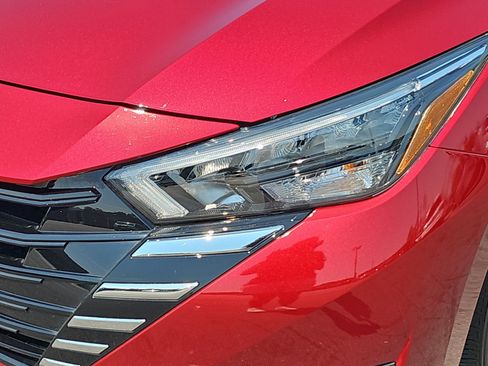 Used 2025 Nissan Versa SV w/ Trunk Package FWD image 27
