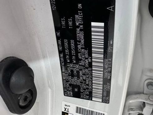 Used 2023 Toyota Highlander XSE AWD/4WD image 35