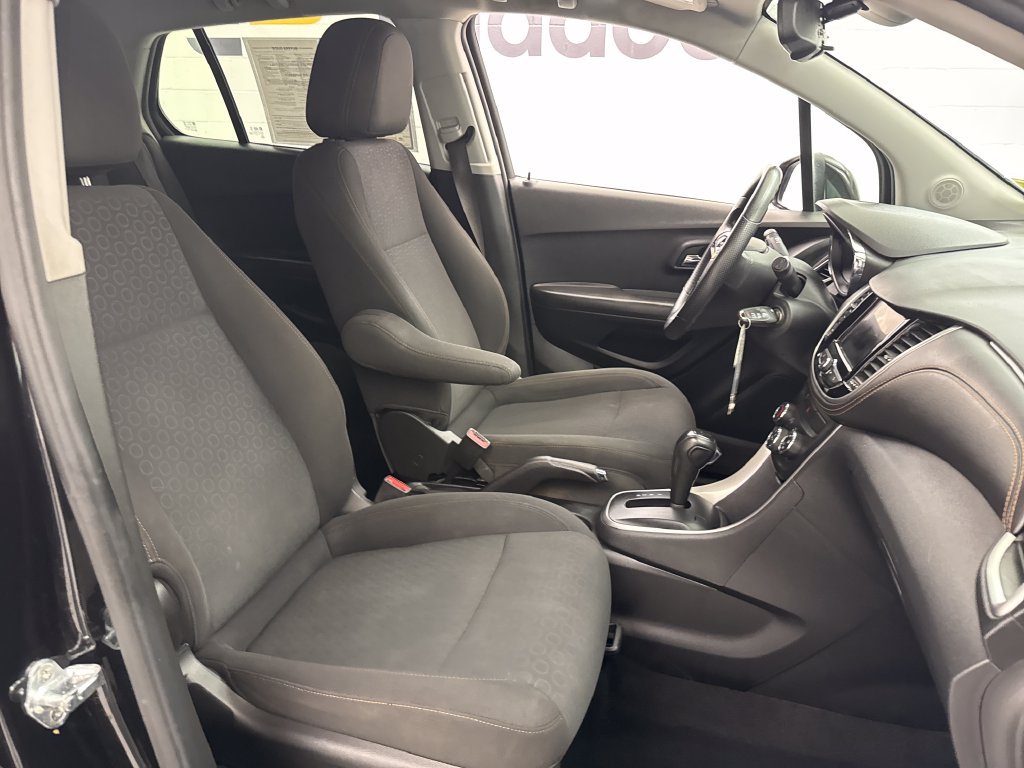 Used 2020 Chevrolet Trax LS w/ Tint and Cruise Package FWD image 25