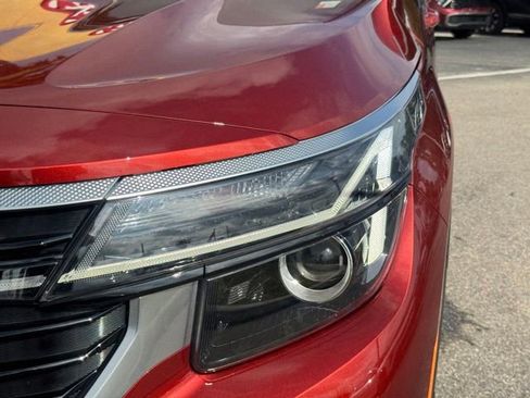 Certified 2024 Kia Seltos S FWD image 4