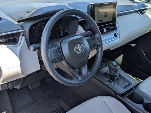 Used 2026 Toyota Corolla Cross L image 14