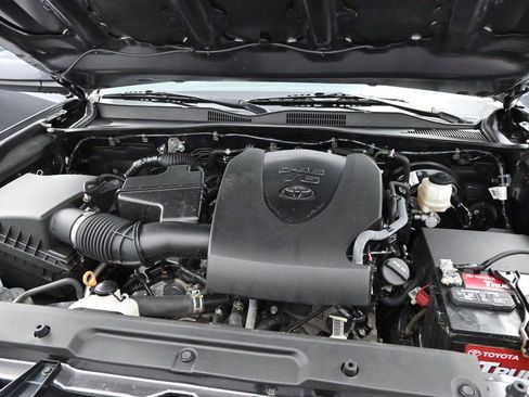 Used 2019 Toyota Tacoma SR w/ SR Convenience Package AWD/4WD image 31