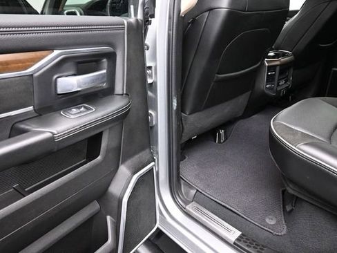 Used 2022 RAM 2500 Laramie AWD/4WD image 19
