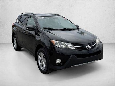 Used 2014 Toyota RAV4 XLE FWD image 5