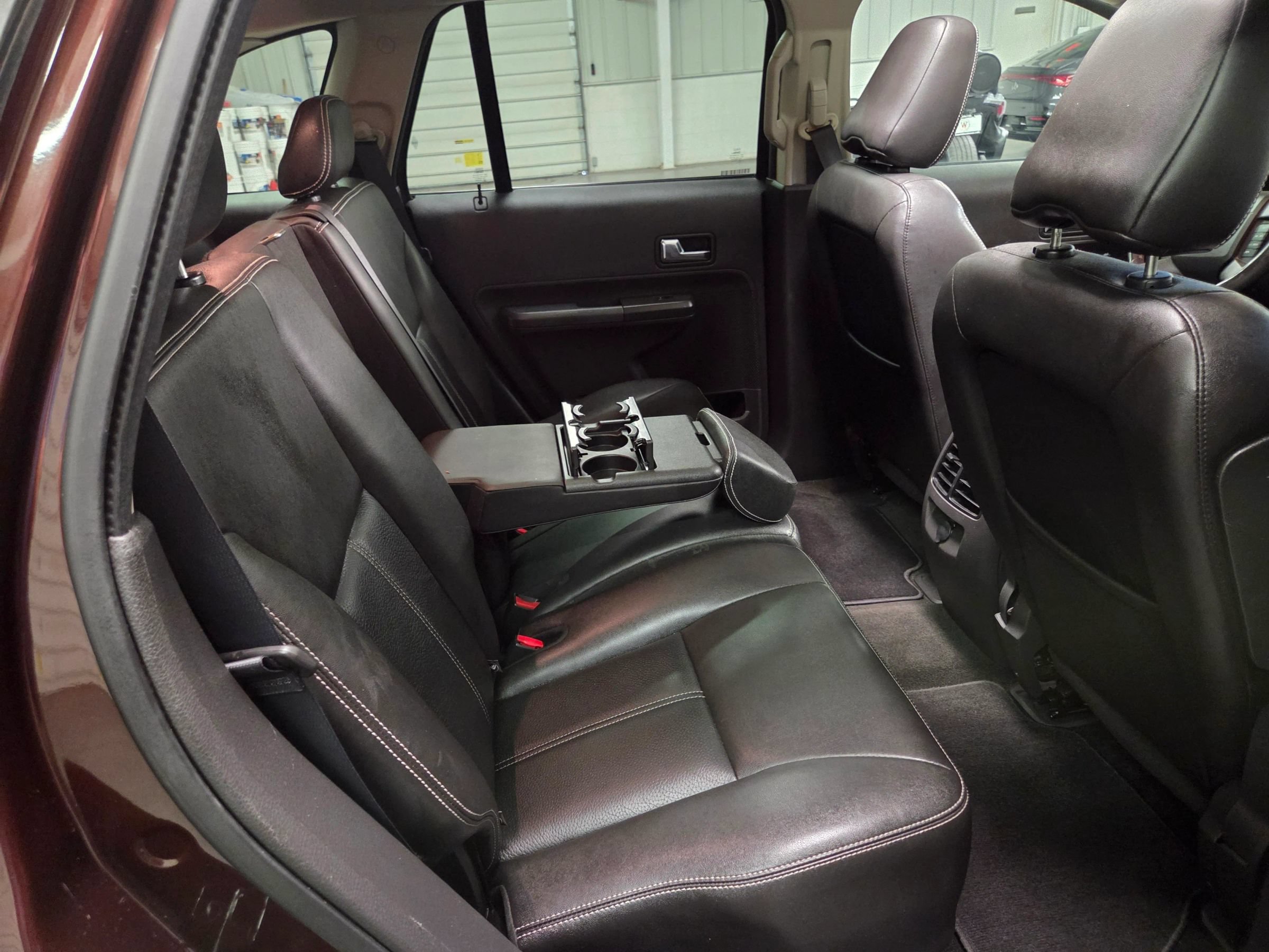Used 2010 Ford Edge SEL FWD image 31