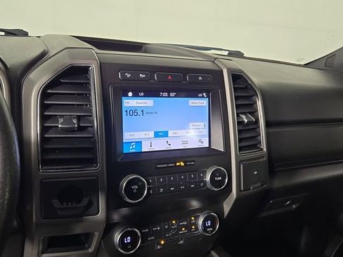 Used 2019 Ford Expedition XLT w/ Equipment Group 201A AWD/4WD image 19