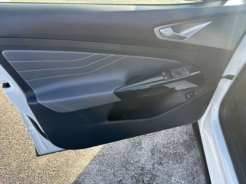 Certified 2023 Volkswagen ID.4 Pro S image 11