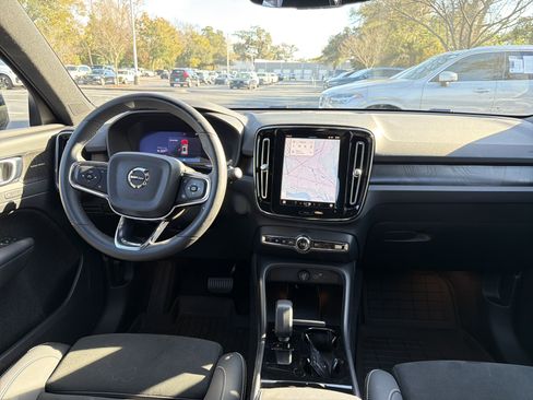 Certified 2023 Volvo XC40 Recharge Ultimate image 66