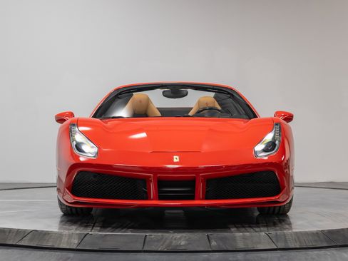 Used 2016 Ferrari 488 Spider image 38