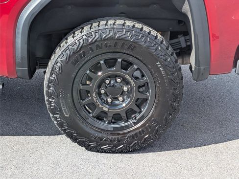 Used 2024 GMC Sierra 1500 AT4X w/ AT4X AEV Edition image 10