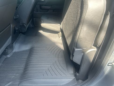 Used 2018 GMC Sierra 1500 Denali AWD/4WD image 21