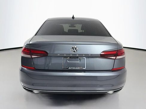 Used 2020 Volkswagen Passat 2.0T SE w/ Sunroof Package FWD image 6