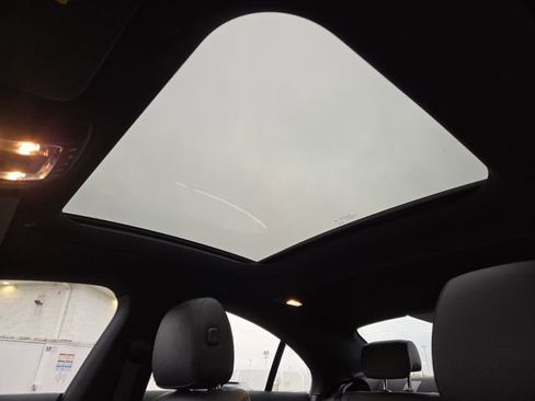 Used 2025 Mercedes-Benz CLA 250 4MATIC image 3