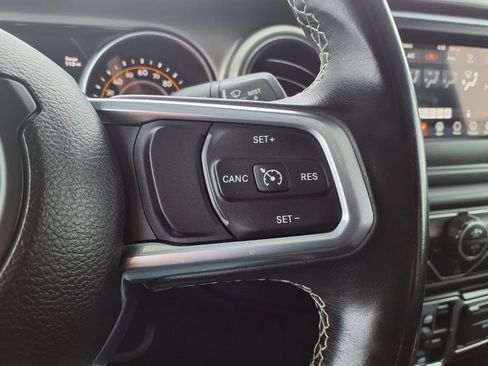 Used 2020 Jeep Gladiator Sport w/ Quick Order Package 23S image 9