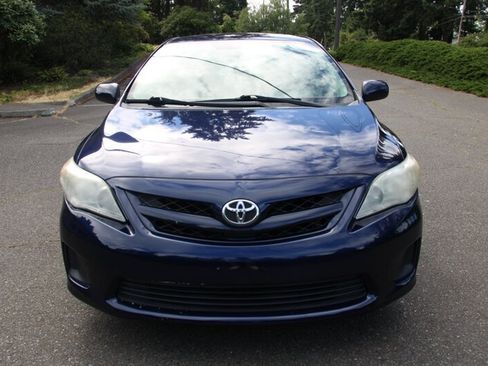 Used 2011 Toyota Corolla LE FWD image 9