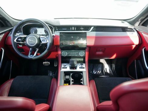 Used 2022 Jaguar F-PACE SVR image 41