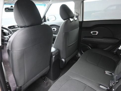 Used 2014 Kia Soul FWD image 7