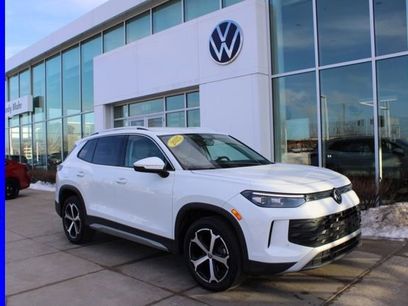Used 2025 Volkswagen Tiguan SE