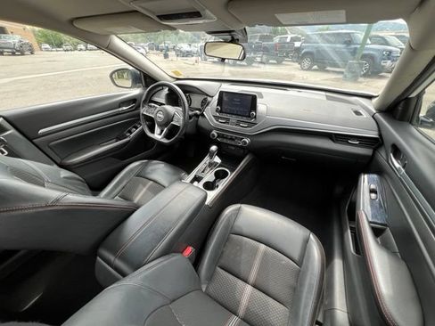 Used 2024 Nissan Altima 2.5 SR FWD image 20