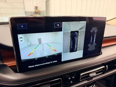 Used 2023 Lincoln Nautilus Reserve w/ Equipment Group 201A image 16