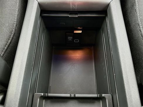 Used 2022 Honda Pilot Sport image 21