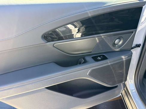Used 2026 Lincoln Nautilus Reserve AWD/4WD image 13