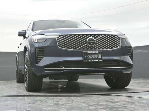 New 2026 Volvo XC90 T8 Plus w/ Protection Package Premier AWD/4WD image 21