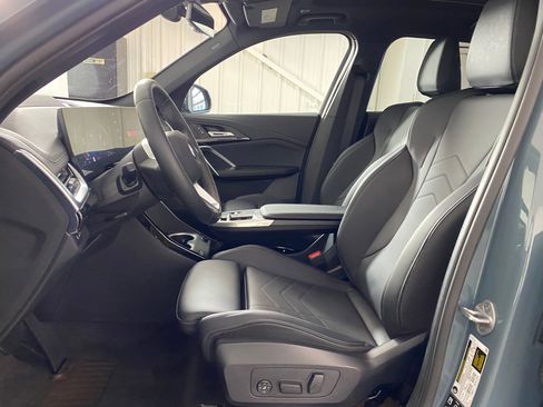 Used 2025 BMW X1 xDrive28i image 5