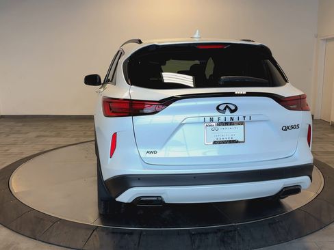 New 2025 INFINITI QX50 Sport image 7