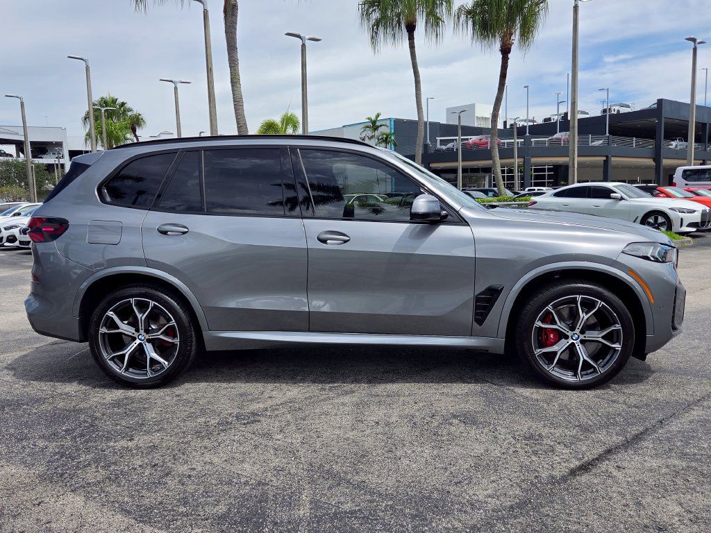 Used 2025 BMW X5 sDrive40i w/ M Sport Package RWD image 9