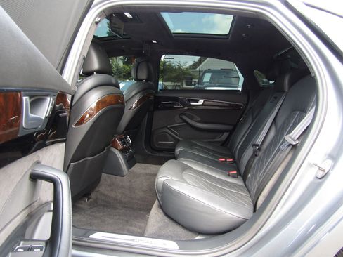 Used 2016 Audi A8 L 4.0T w/ Driver Assistance Package image 15