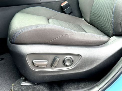 Used 2023 Toyota RAV4 SE w/ Convenience Package AWD/4WD image 12
