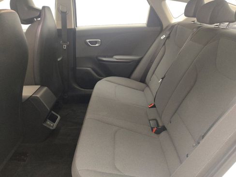 Used 2025 Kia K4 FWD image 18