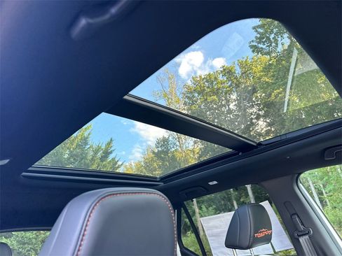 New 2025 Honda Pilot TrailSport image 12