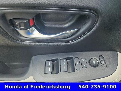 Certified 2026 Honda HR-V LX image 18