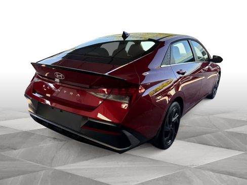 New 2026 Hyundai Elantra SEL Sport FWD image 8