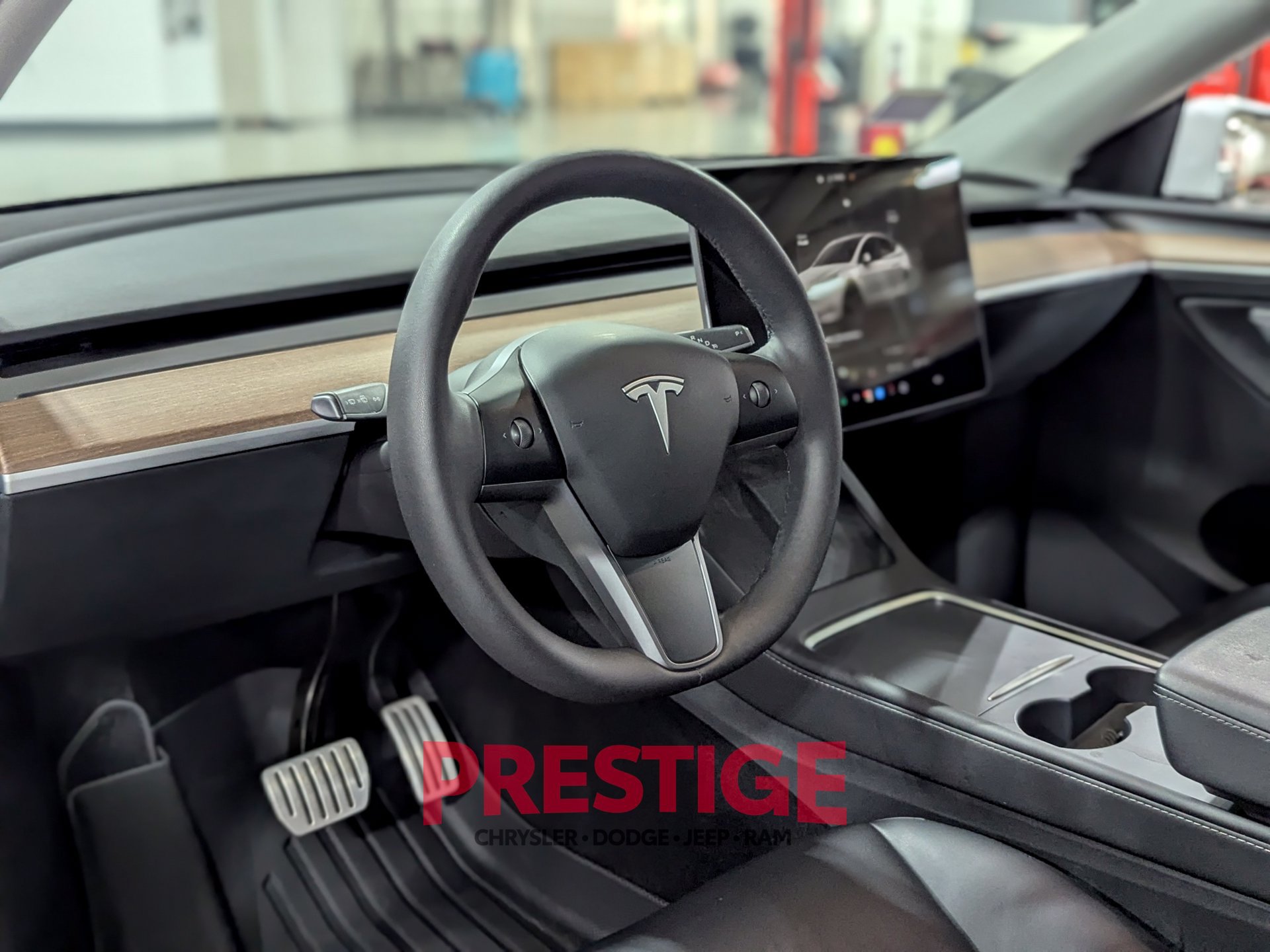 Used 2023 Tesla Model Y Performance AWD/4WD image 15