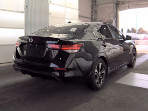 Used 2021 Nissan Sentra SV FWD image 2