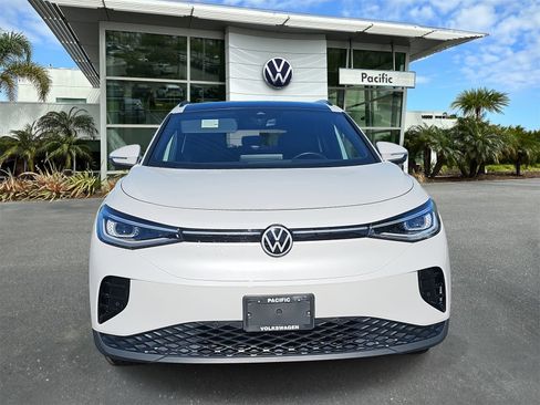 Used 2023 Volkswagen ID.4 S image 2