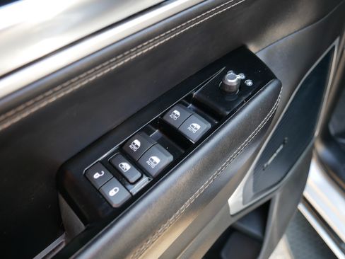 Used 2022 Jeep Wagoneer Series III w/ Flexible Seating Group AWD/4WD image 19